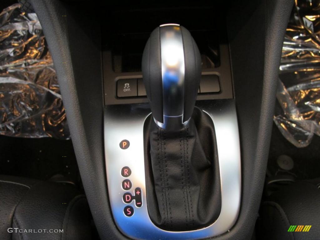 2011 Volkswagen Jetta SE SportWagen Transmission Photos