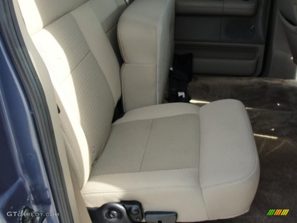 2005 F150 XLT SuperCrew - Medium Wedgewood Blue Metallic / Tan photo #30