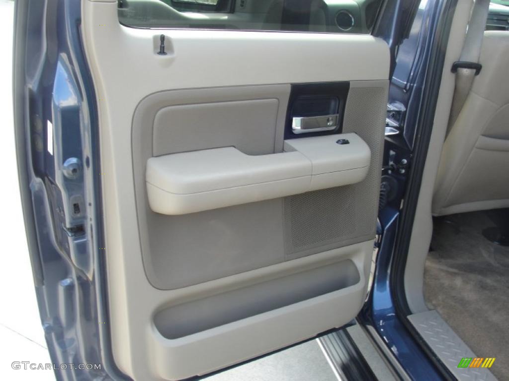 2005 F150 XLT SuperCrew - Medium Wedgewood Blue Metallic / Tan photo #31