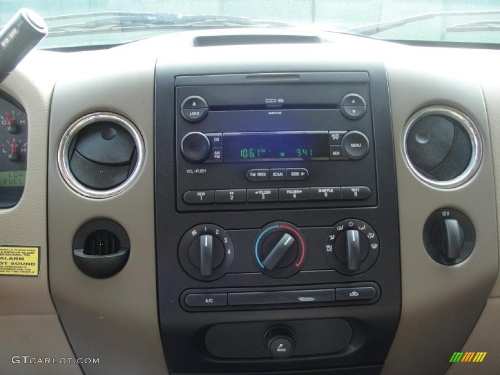 2005 F150 XLT SuperCrew - Medium Wedgewood Blue Metallic / Tan photo #37