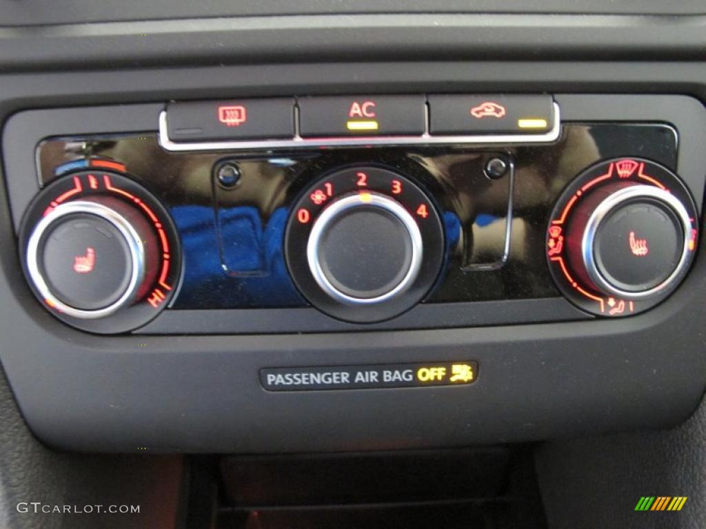 2011 Volkswagen GTI 2 Door Controls Photo #47712669