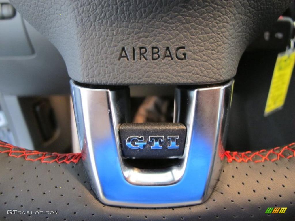 2011 Volkswagen GTI 4 Door Marks and Logos Photos