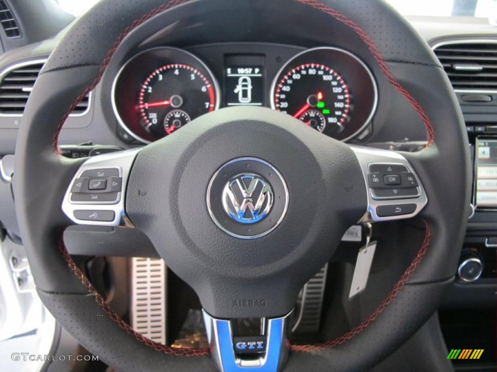 2011 Volkswagen GTI 4 Door Interlagos Plaid Cloth Steering Wheel Photo #47713317