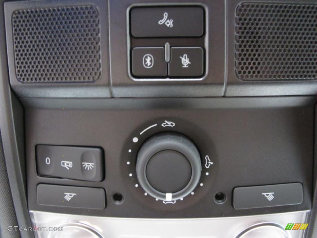 2011 Volkswagen GTI 4 Door Controls Photo #47713404