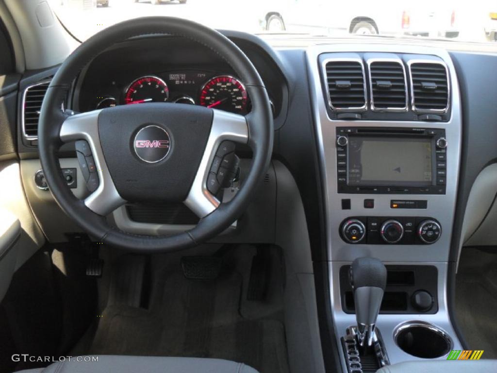2009 GMC Acadia SLE Light Titanium Dashboard Photo #47713454