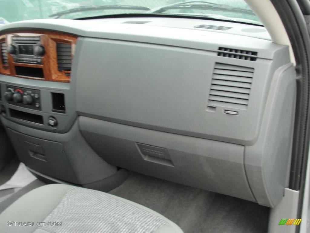 2006 Ram 1500 SLT Lone Star Edition Quad Cab - Bright Silver Metallic / Medium Slate Gray photo #30