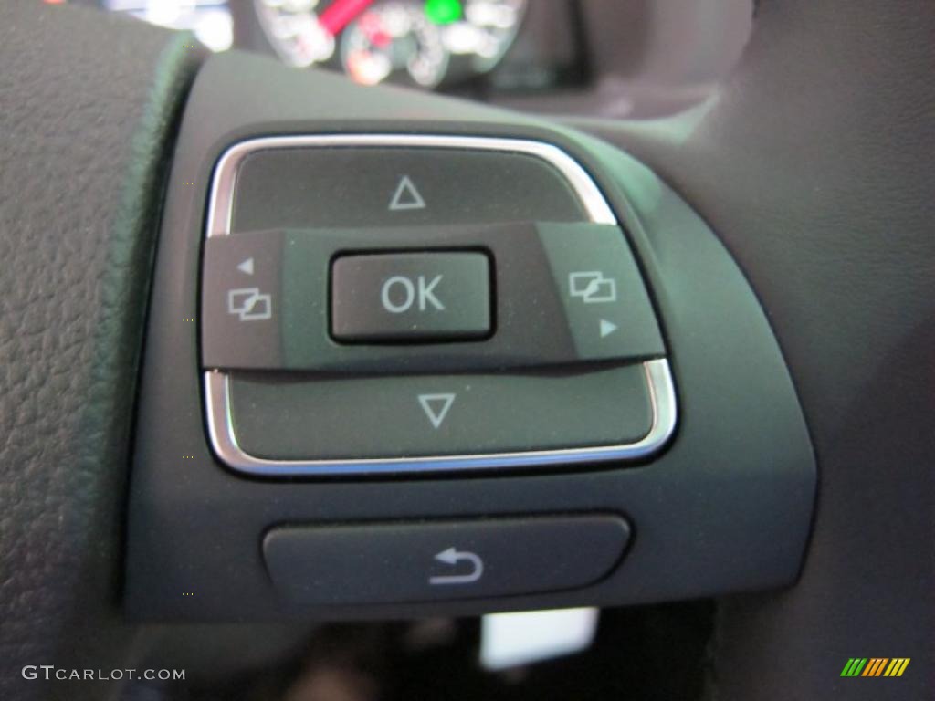 2012 Volkswagen Eos Komfort Controls Photo #47714664