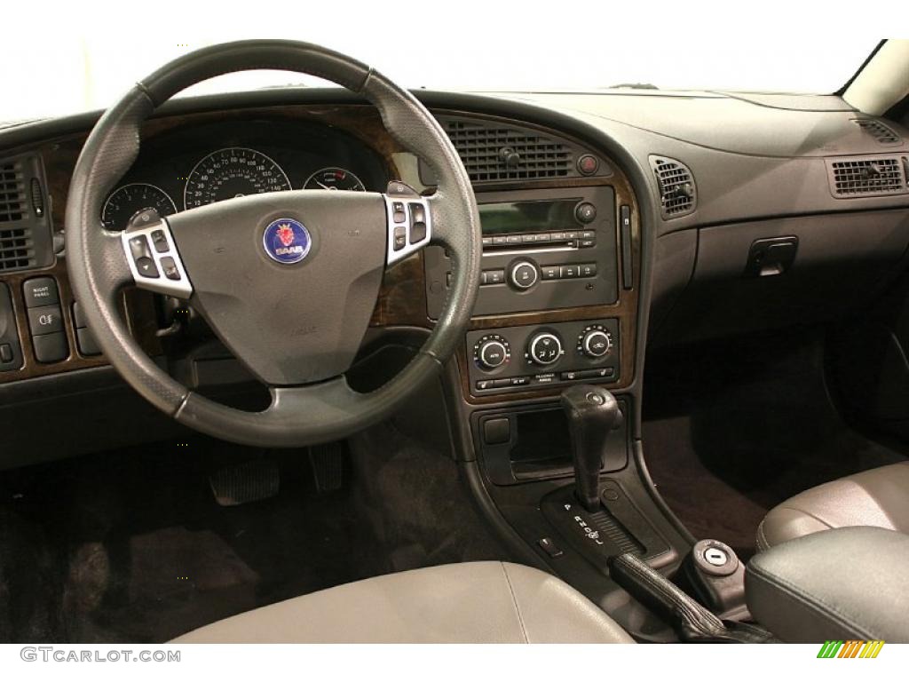 2006 Saab 9-5 2.3T Sedan Granite Gray Dashboard Photo #47716191