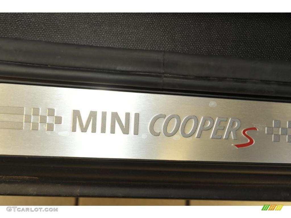 2011 Mini Cooper S Countryman Marks and Logos Photo #47716410