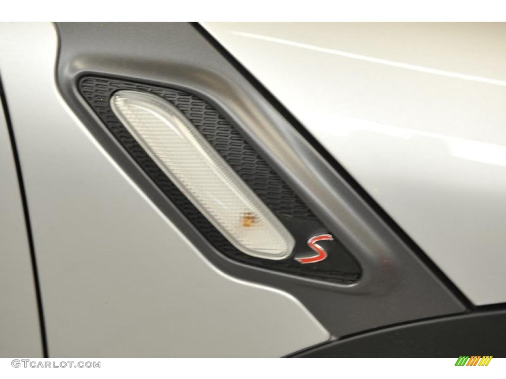 2011 Mini Cooper S Countryman Marks and Logos Photo #47716473