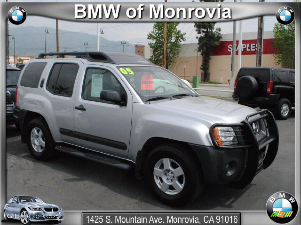 2005 Xterra S - Silver Lightning Metallic / Steel/Graphite photo #1