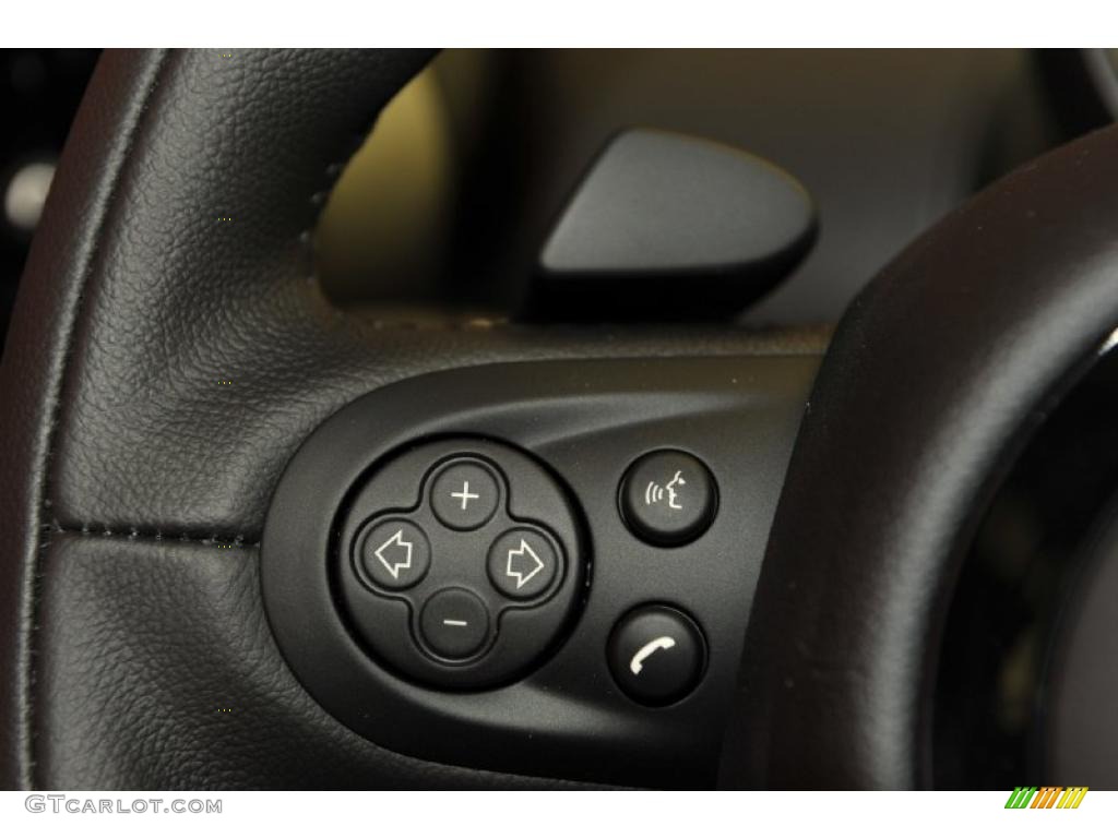 2011 Mini Cooper S Countryman Controls Photo #47717614