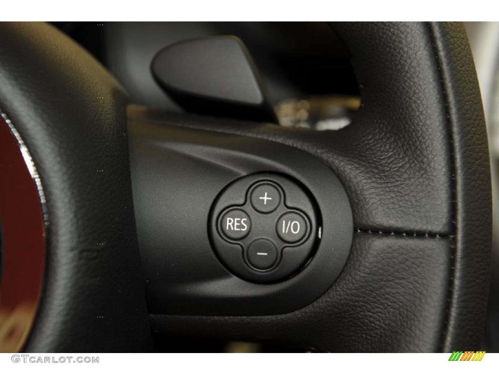 2011 Mini Cooper S Countryman Controls Photo #47717638