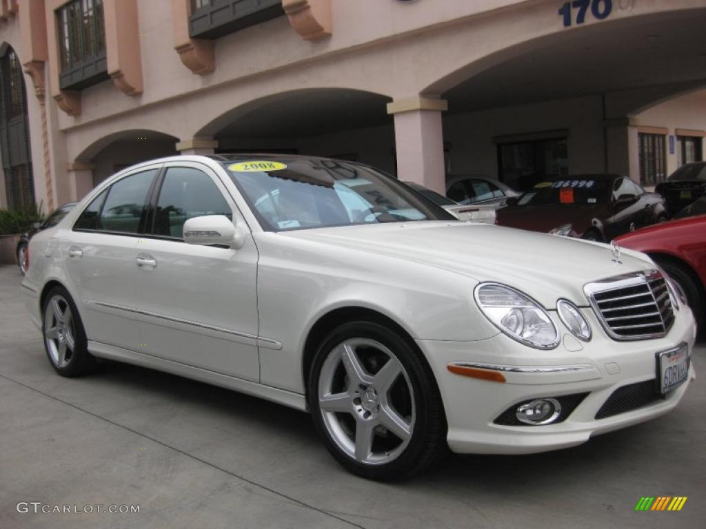 2008 E 550 Sedan - Arctic White / Sahara Beige/Black photo #1
