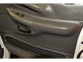 2002 Oxford White Ford Expedition XLT  photo #47