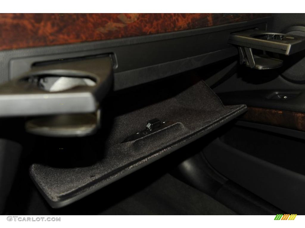 2008 3 Series 328i Sedan - Jet Black / Black photo #28