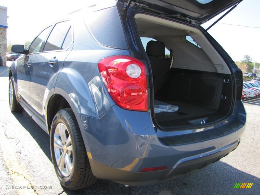 2011 Equinox LT - Twilight Blue Metallic / Light Titanium/Jet Black photo #10