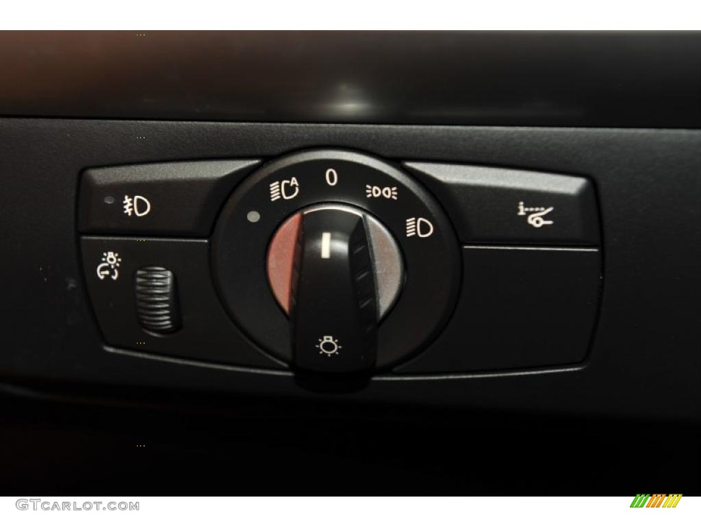 2010 BMW X6 xDrive50i Controls Photo #47725274
