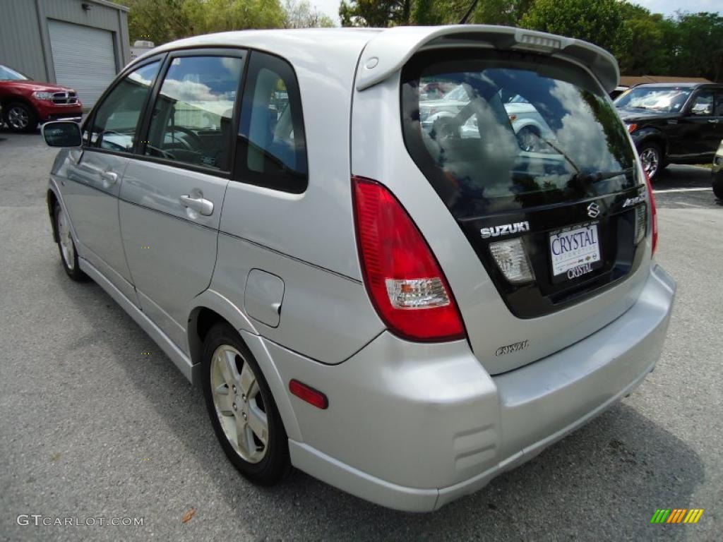 2003 Aerio SX Sport Wagon - Silky Silver Metallic / Black photo #3