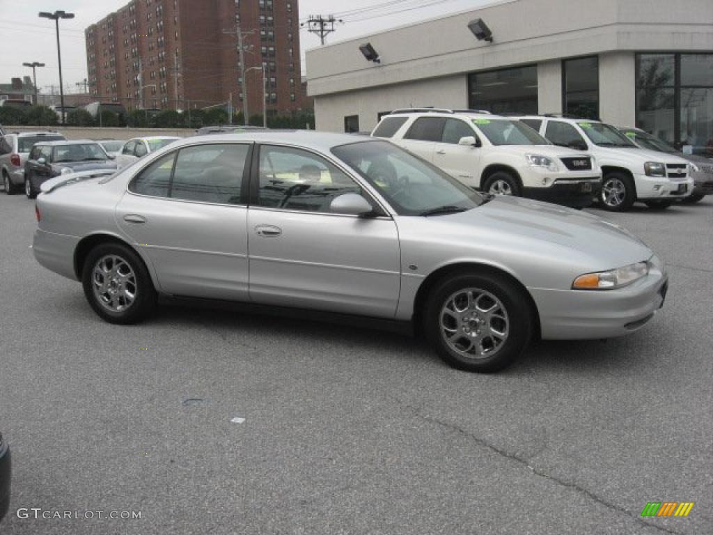 2000 Intrigue GLS - Silver Mist Metallic / Dark Gray photo #5