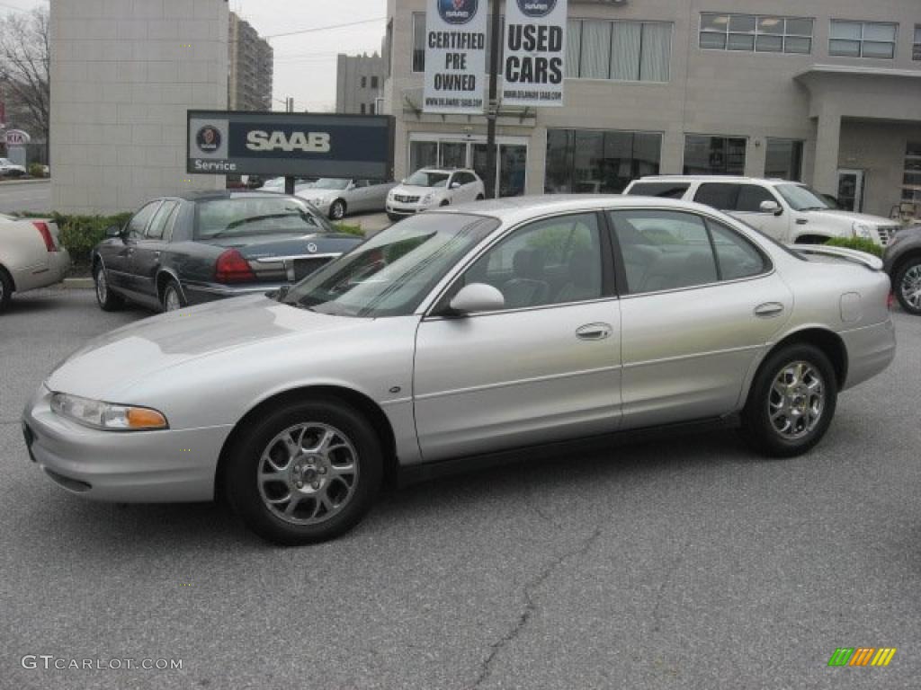 2000 Intrigue GLS - Silver Mist Metallic / Dark Gray photo #9