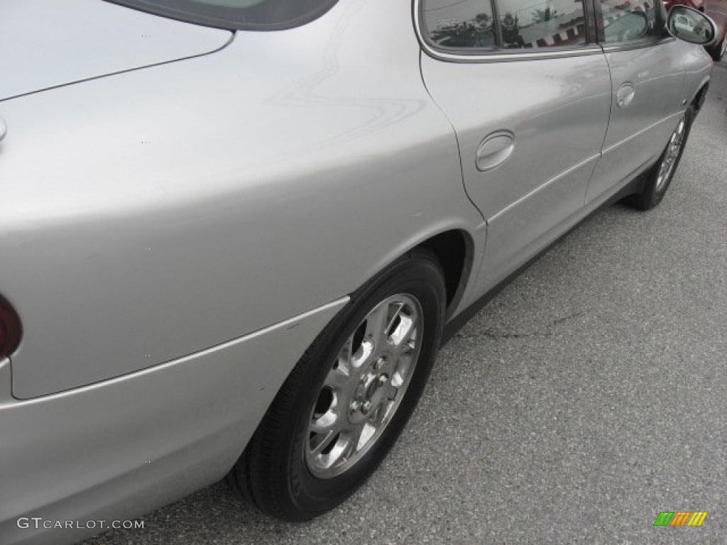 2000 Intrigue GLS - Silver Mist Metallic / Dark Gray photo #44