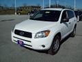 Super White - RAV4 4WD Photo No. 11