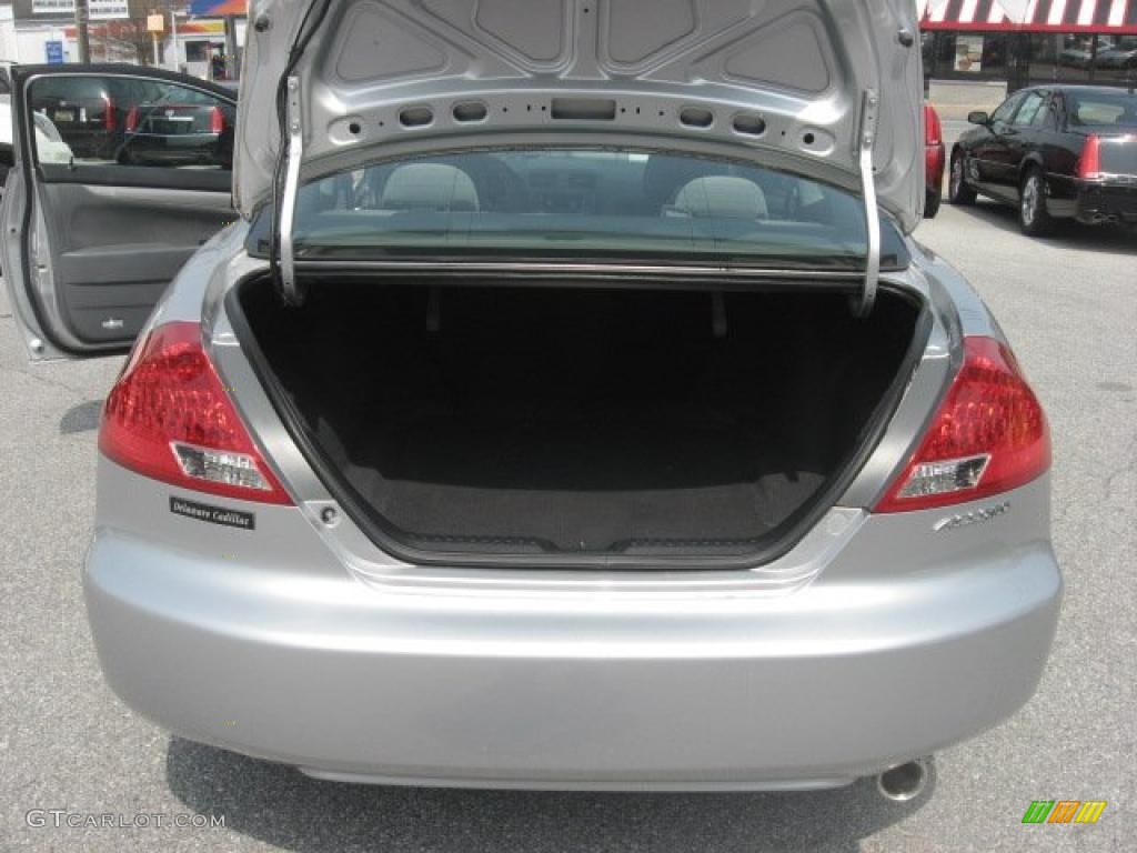 2006 Accord EX Coupe - Alabaster Silver Metallic / Gray photo #10