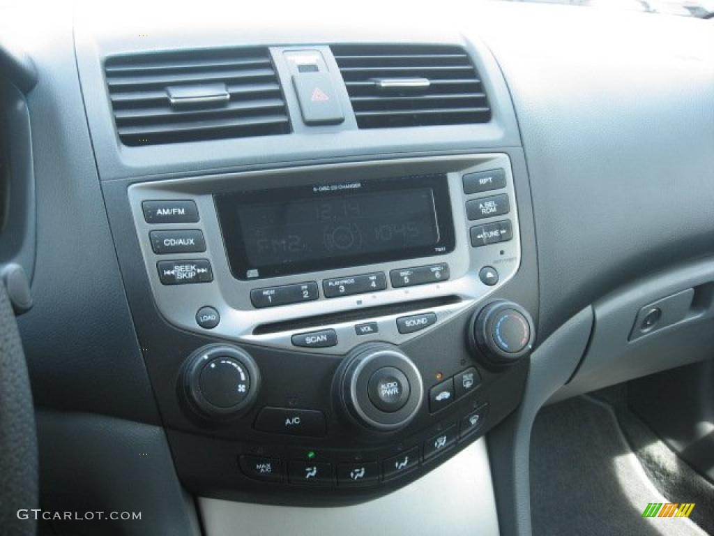 2006 Accord EX Coupe - Alabaster Silver Metallic / Gray photo #15