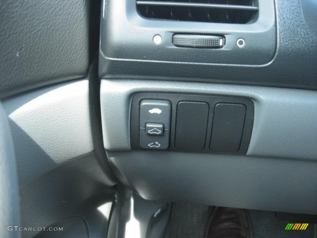 2006 Accord EX Coupe - Alabaster Silver Metallic / Gray photo #24