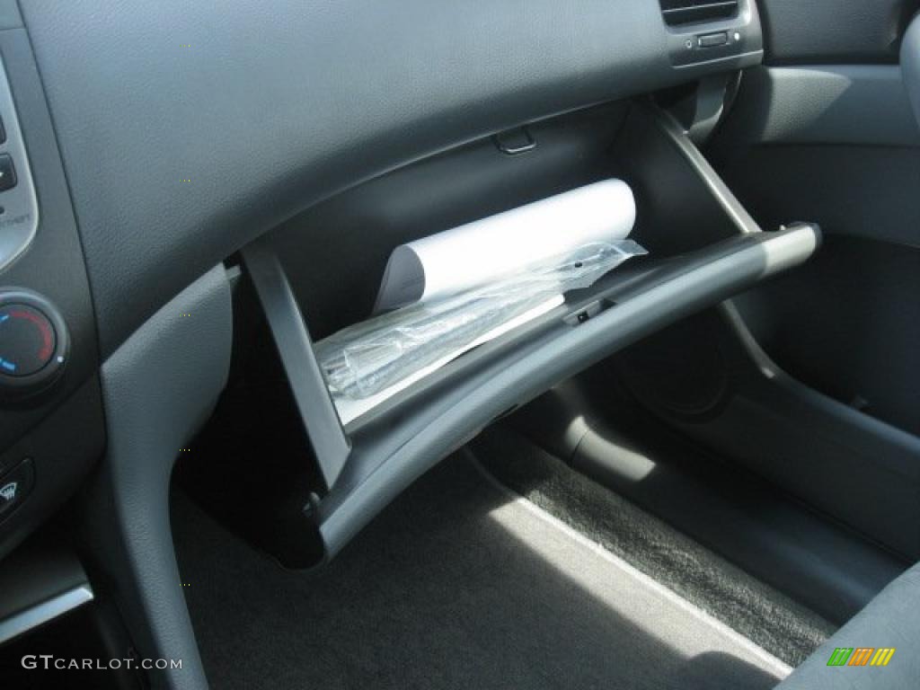 2006 Accord EX Coupe - Alabaster Silver Metallic / Gray photo #33