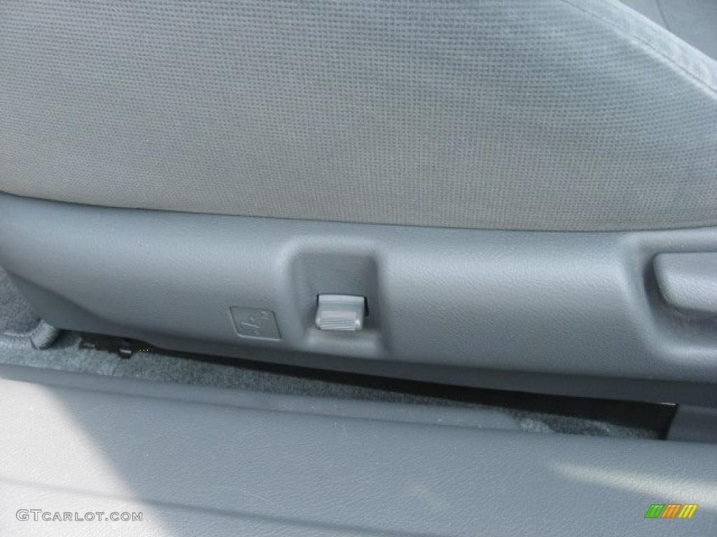 2006 Accord EX Coupe - Alabaster Silver Metallic / Gray photo #39