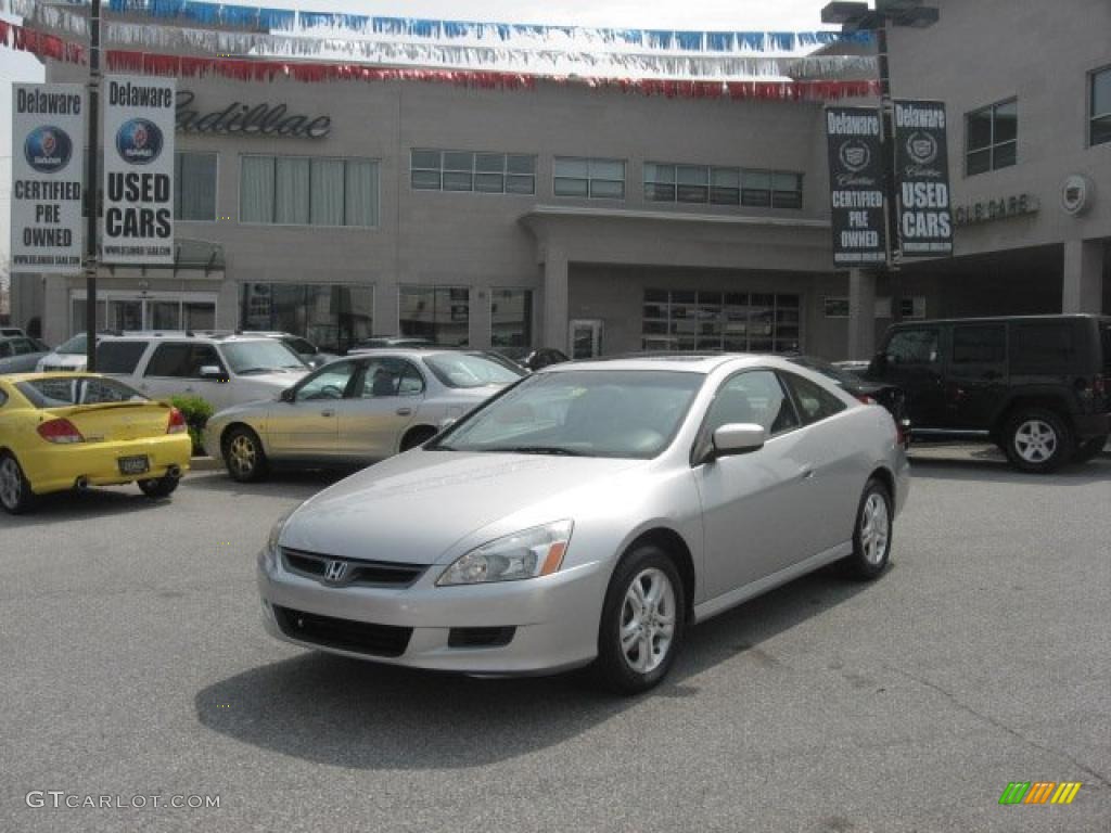 2006 Accord EX Coupe - Alabaster Silver Metallic / Gray photo #49