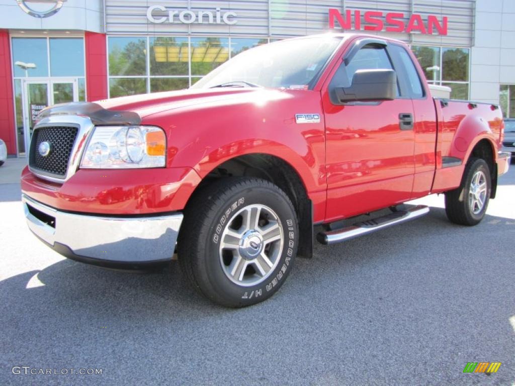 2007 F150 XLT Regular Cab - Bright Red / Medium Flint photo #1