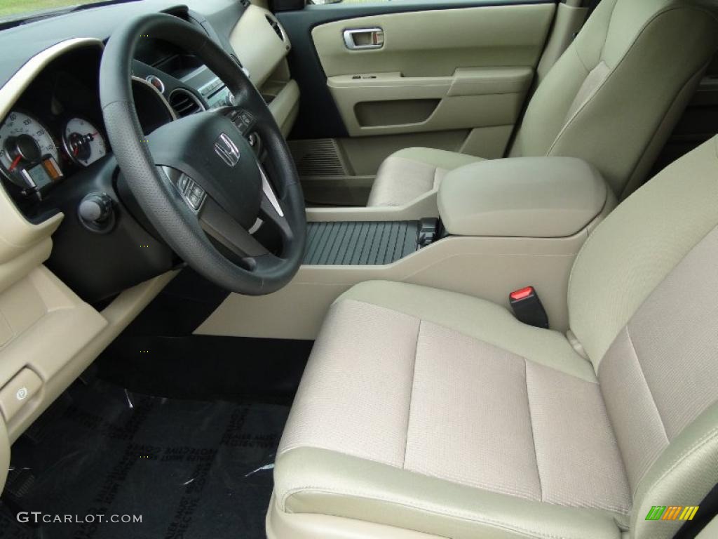 Beige Interior 2010 Honda Pilot EX Photo #47730465