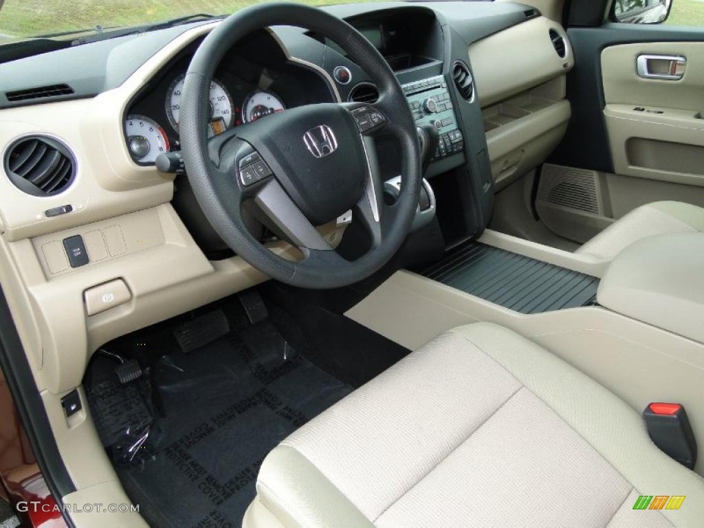 Beige Interior 2010 Honda Pilot EX Photo #47730480