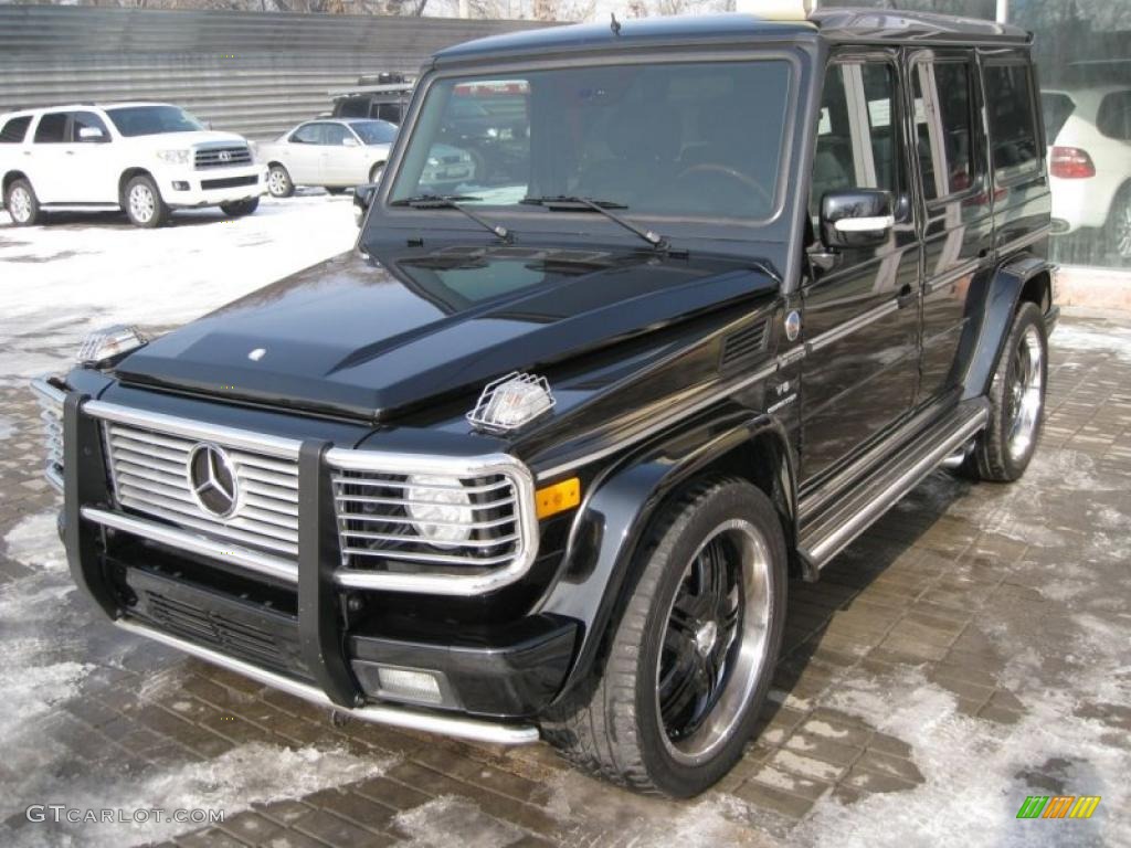 Black Mercedes-Benz G