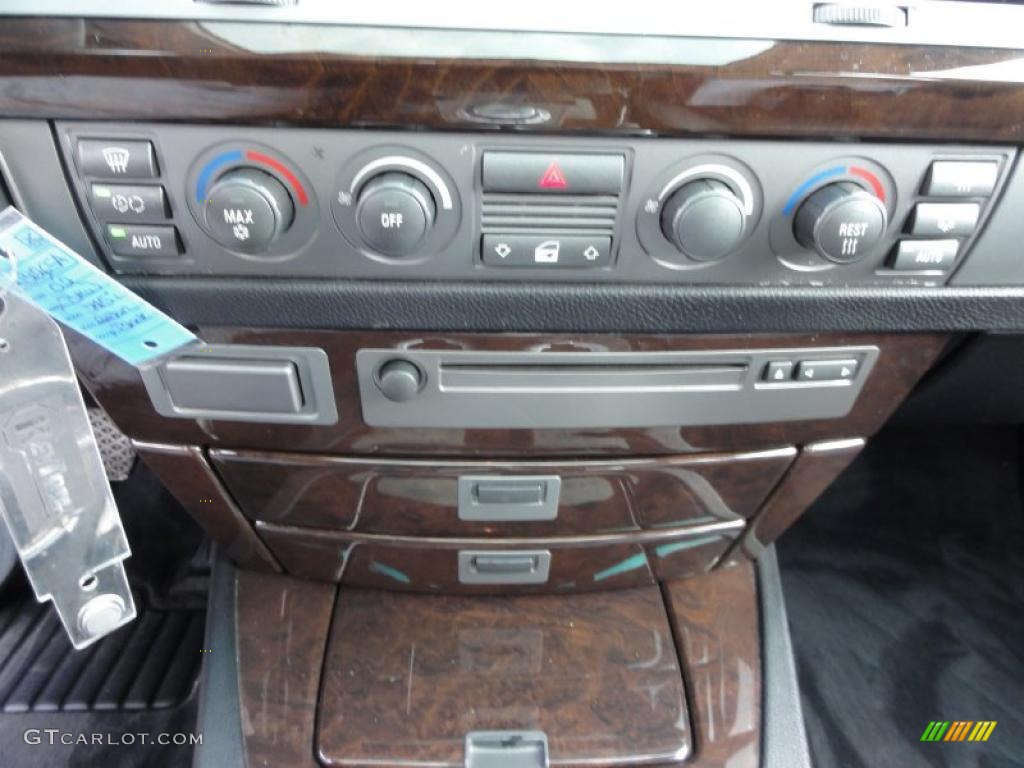 2002 7 Series 745i Sedan - Jet Black / Black photo #47