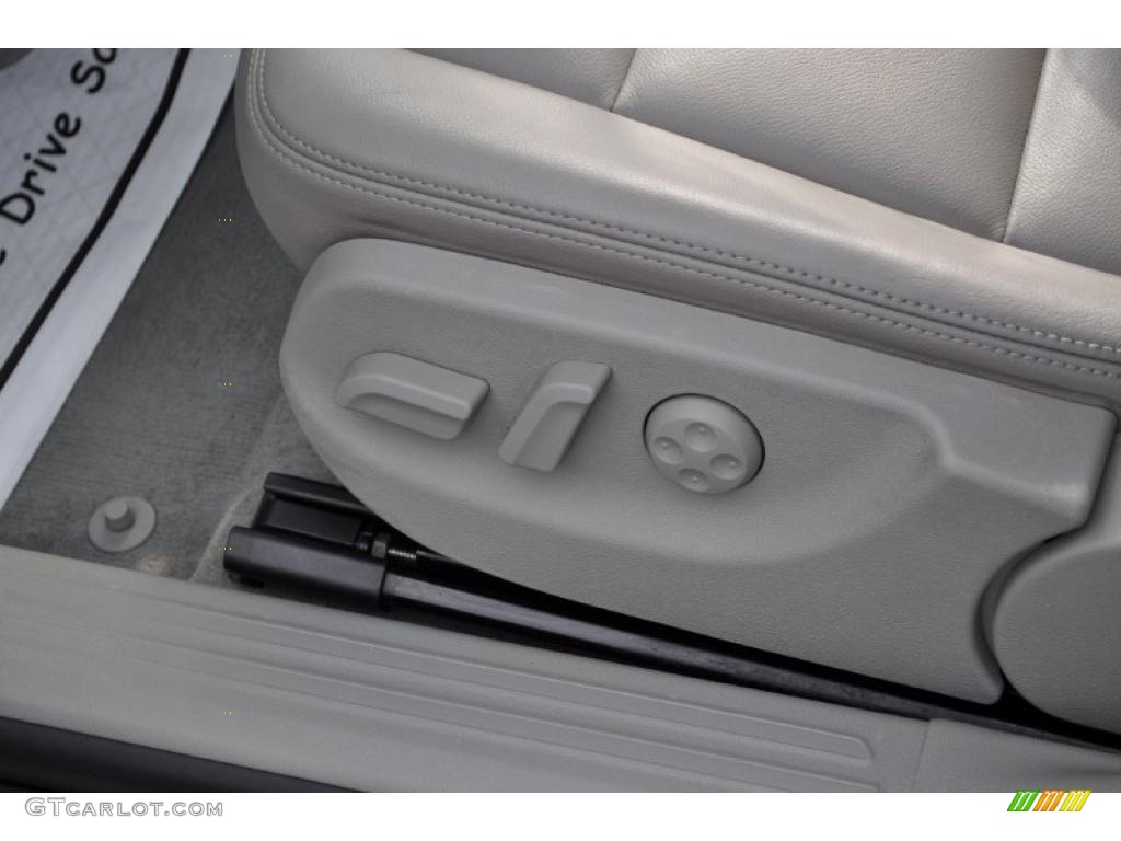 2008 Audi A6 4.2 quattro Sedan Controls Photo #47734663