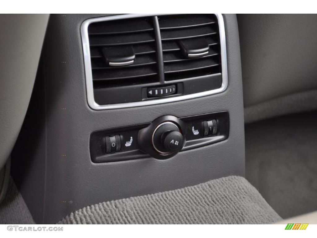 2008 Audi A6 4.2 quattro Sedan Controls Photos