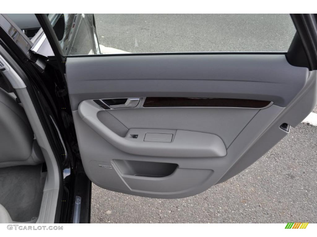 2008 Audi A6 4.2 quattro Sedan Light Grey Door Panel Photo #47734744