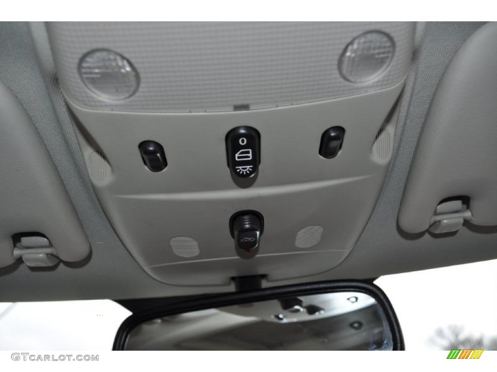 2008 Saab 9-3 2.0T Sport Sedan Controls Photo #47735209