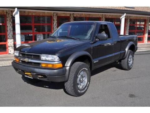 2002 Chevrolet S10 ZR2 Extended Cab 4x4 Data, Info and Specs