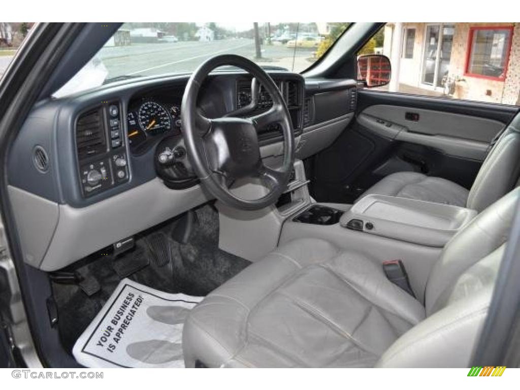Gray Interior 2000 Chevrolet Tahoe LS 4x4 Photo #47735626