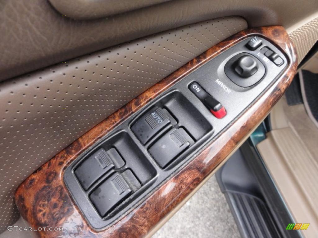 2001 Acura MDX Touring Controls Photo #47736346