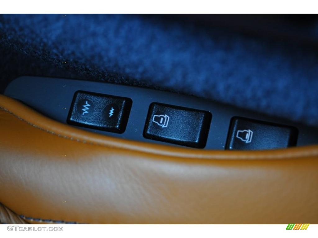 2007 Aston Martin V8 Vantage Coupe Controls Photo #47736586