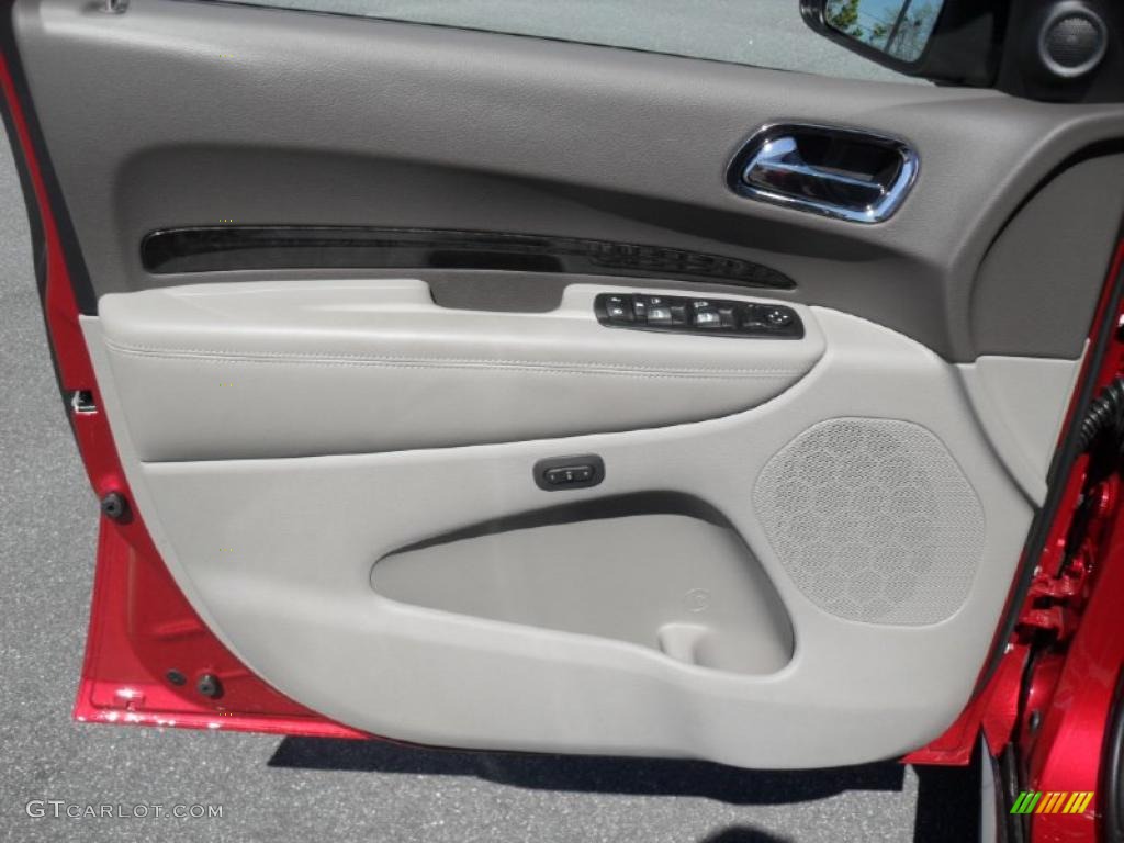 2011 Dodge Durango Crew Dark Graystone/Medium Graystone Door Panel Photo #47738884