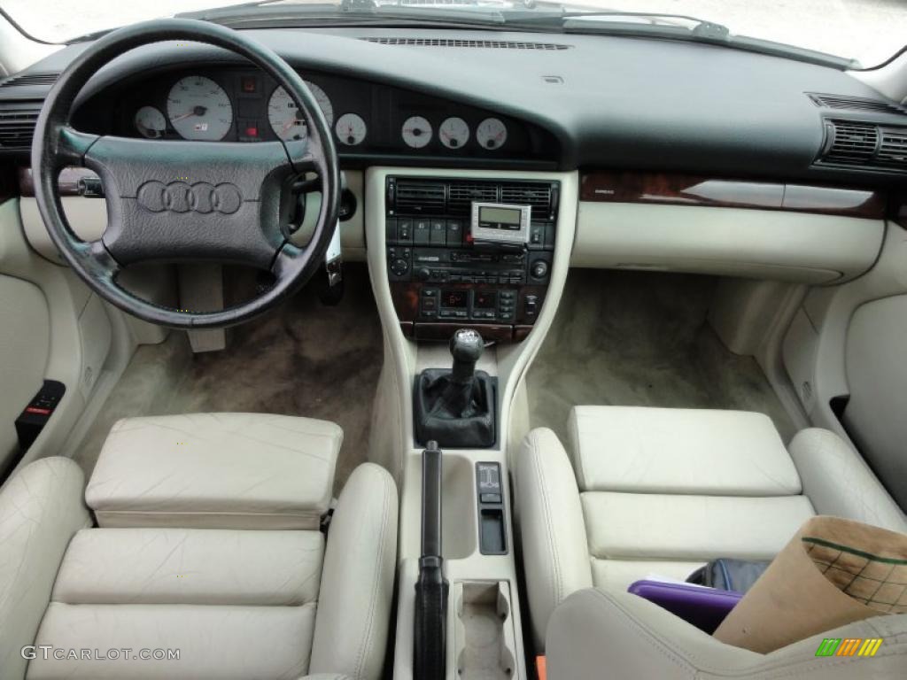 1994 Audi S4 quattro Sedan Ecru Dashboard Photo #47739430