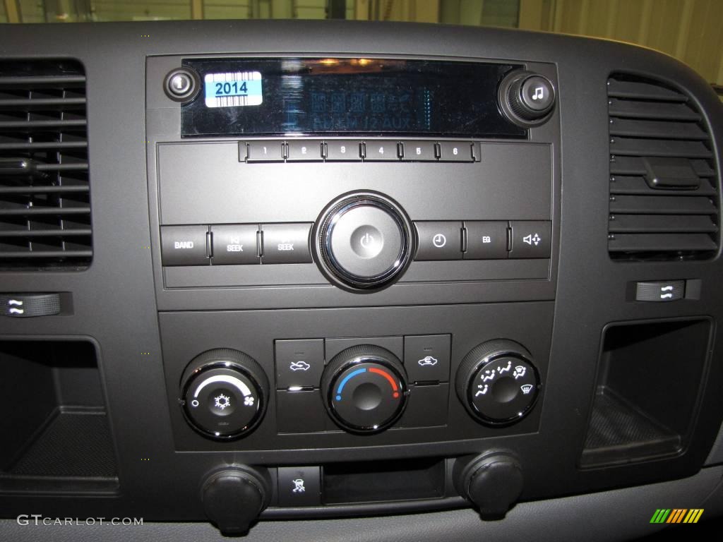 2010 Chevrolet Silverado 1500 Extended Cab 4x4 Controls Photo #47740132