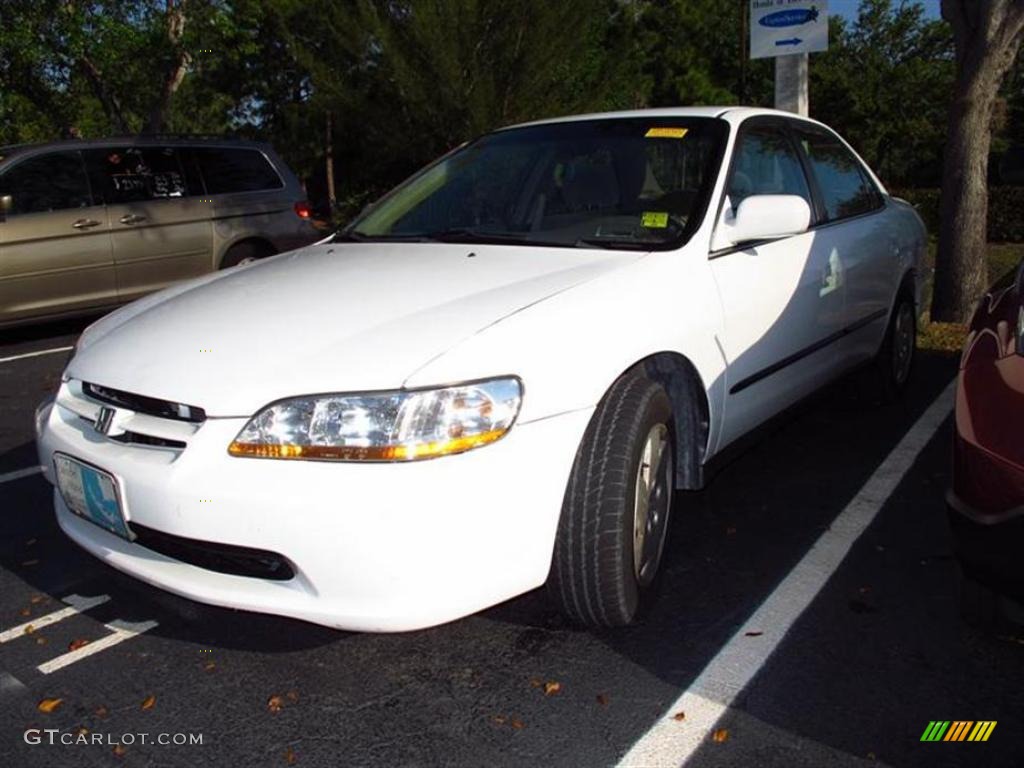 1998 Accord LX V6 Sedan - Taffeta White / Ivory photo #2